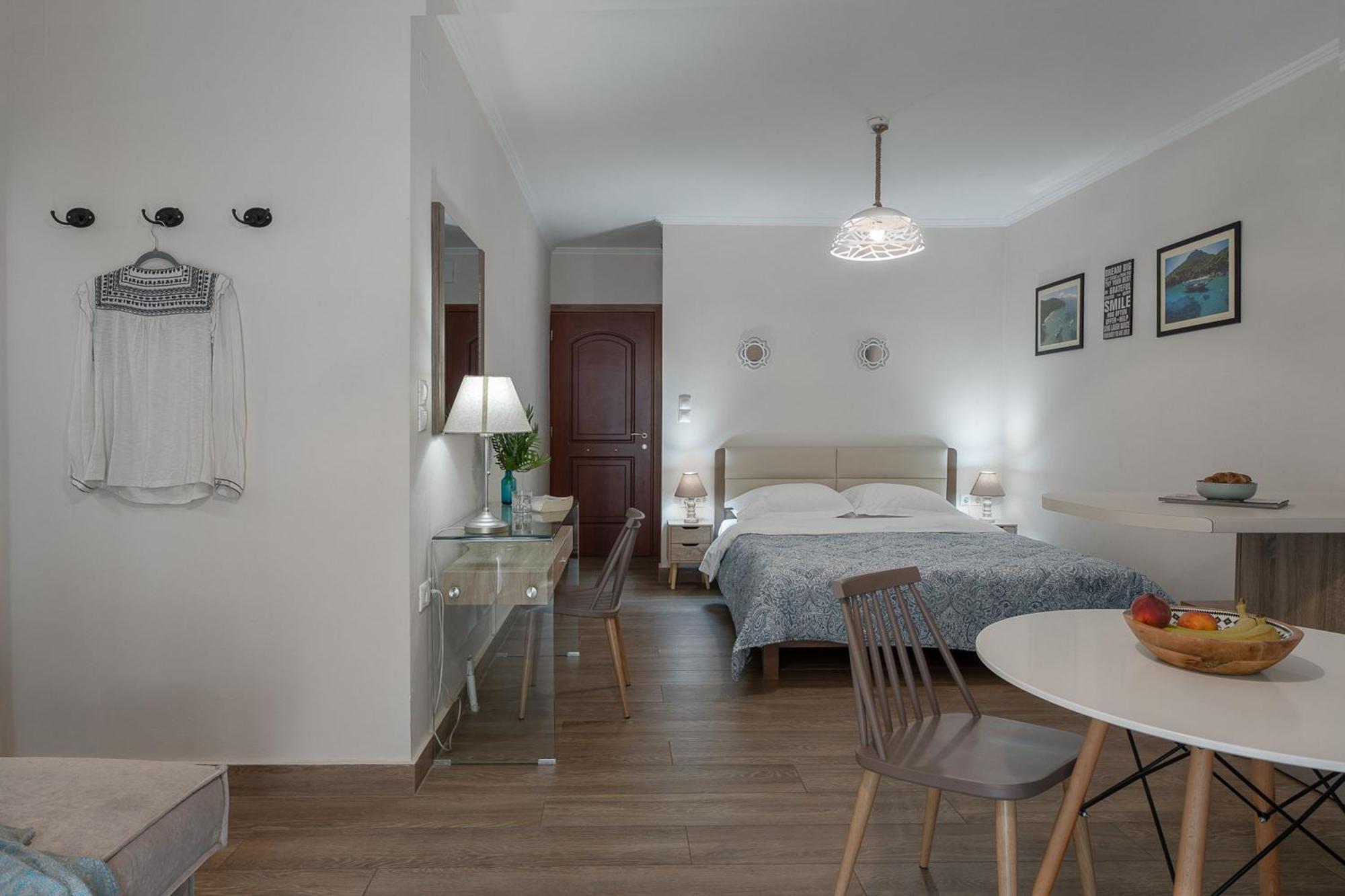 Captain'S Seafront Apartments Nydri  Eksteriør billede