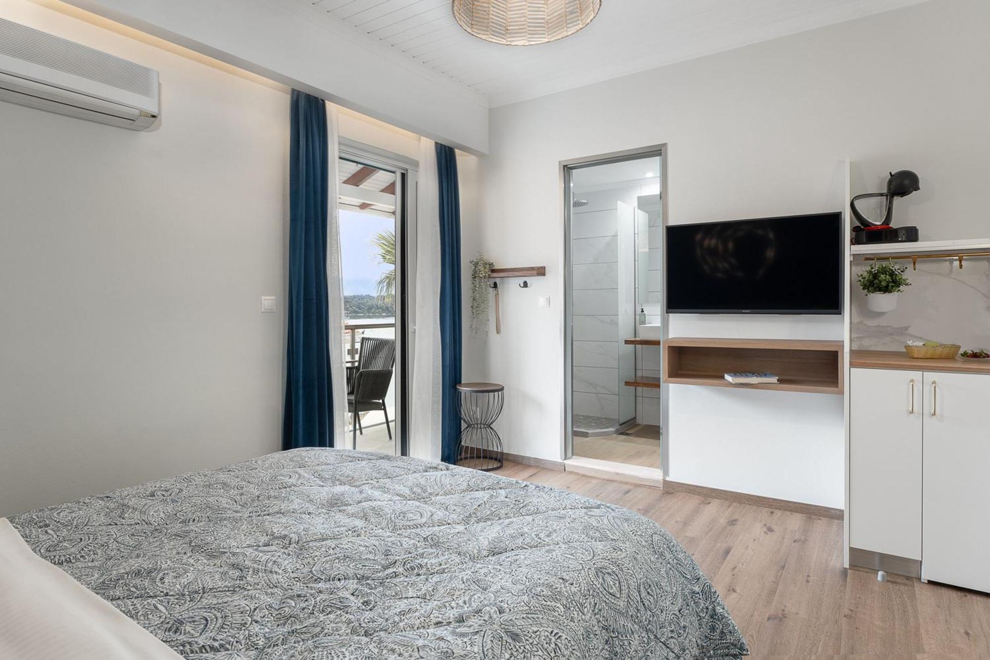 Captain'S Seafront Apartments Nydri  Eksteriør billede